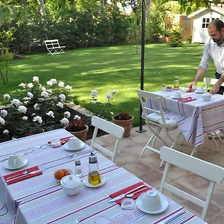 Lhort De Sant Cebrià Bed & Breakfast