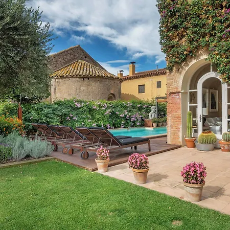 B&B L'hort De Sant Cebria Torroella de Fluviá